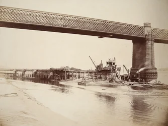 Runcorn Bridge, making concrete wall
